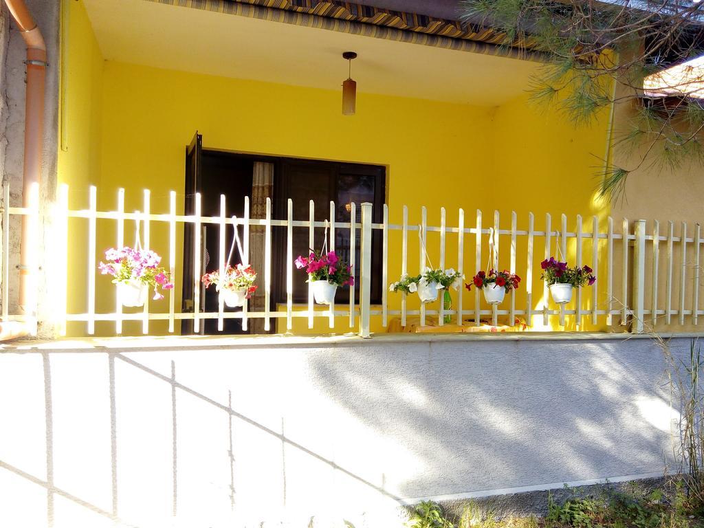 Klea Rooms Velipoje Exterior photo